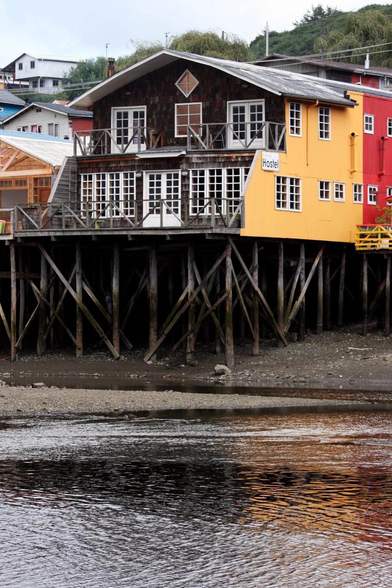 Palafito Hostel Chiloe كاسترو المظهر الخارجي الصورة